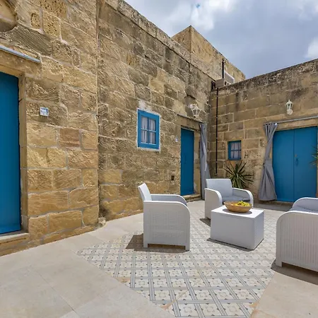 5 - Twin X 2 By Solea Affittacamere Għarb