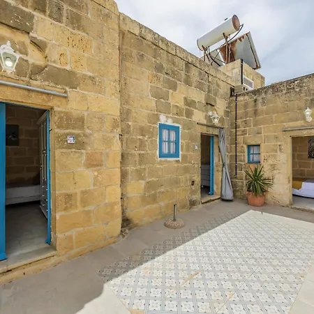 5 - Twin X 2 By Solea 3* Għarb